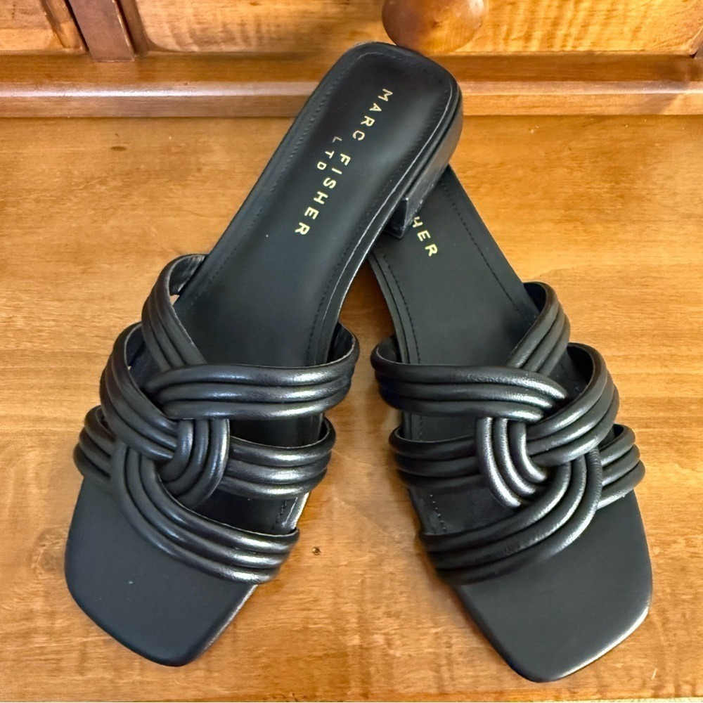 NEW Marc Fisher Casara Black Knotted Slide Sandals‎ woman 7 square toe